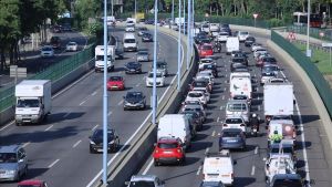 L’operació tornada del cap de setmana provoca llargues cues a les carreteres catalanes