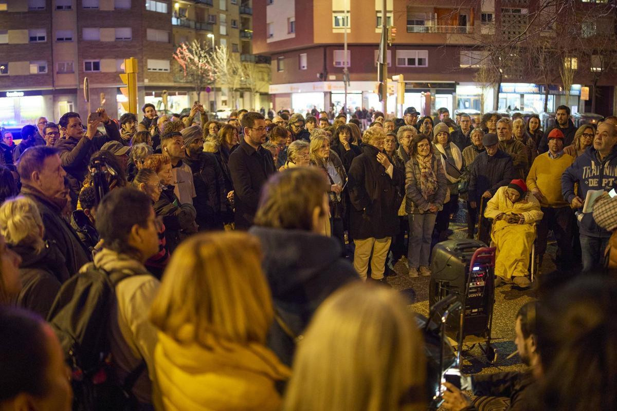 Les fotos de la concentració de rebuig a l'agressió de l'home sensellar de Girona
