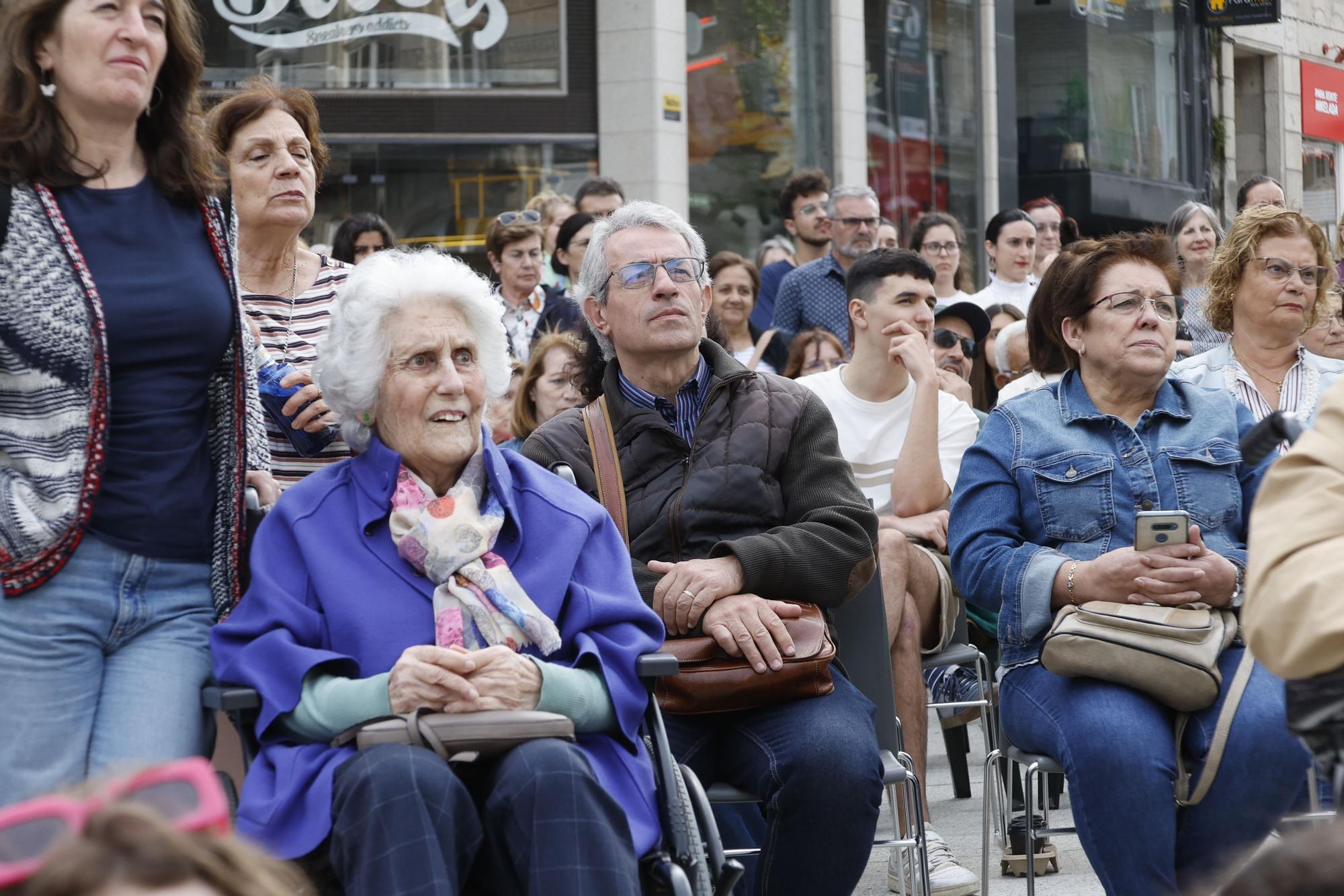 La ciudad se entrega a la música y la danza