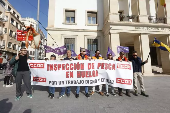Los inspectores de pesca en Alicante reivindican un cambio en la instrucción que les regula