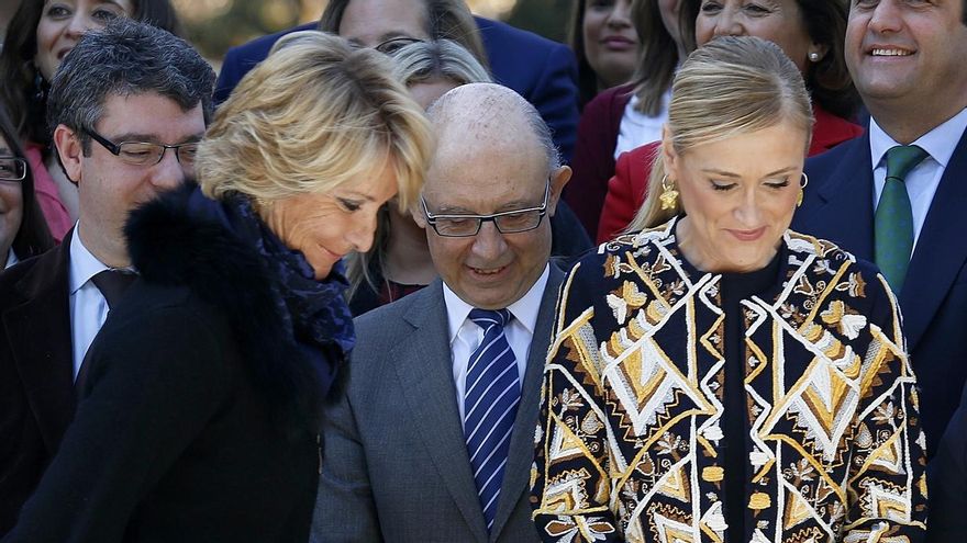 Esperanza Aguirre, Cristóbal Montoro y Cristina Cifuentes, en un acto del PP en 2015.