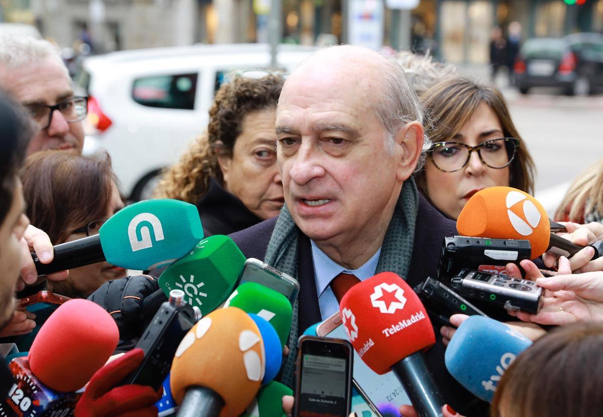 Anticorrupció demana 15 anys de presó per a Fernández Díaz per l’espionatge a Bárcenas