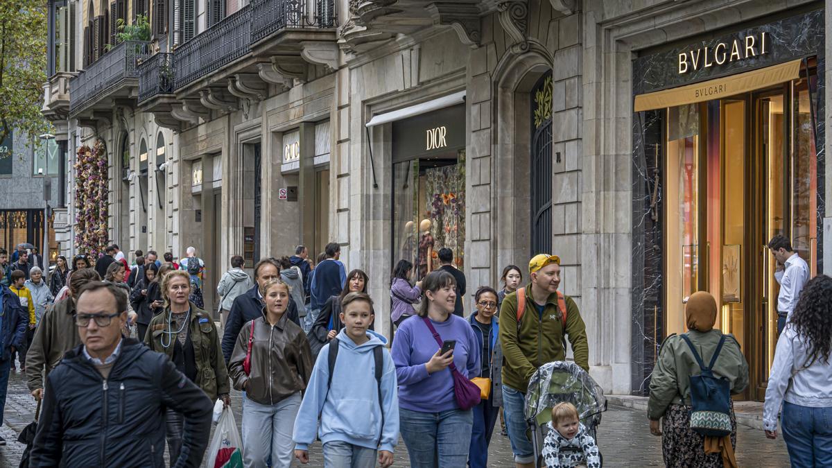 Tiendas de lujo en Passeig de Gràcia, Barclona.