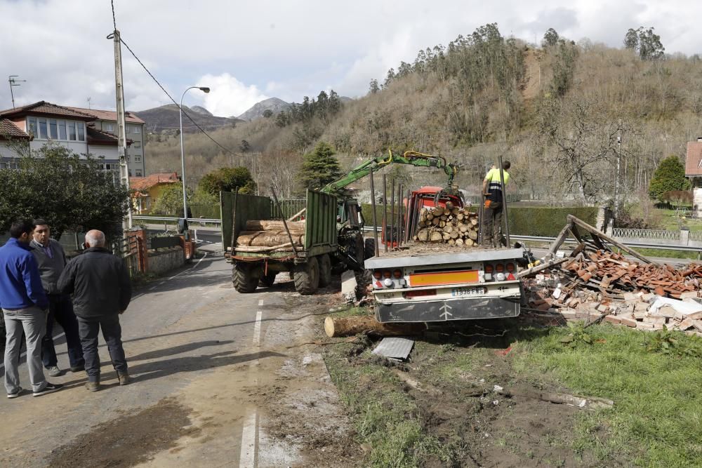 Muere un joven de 27 años arrollado por su propio camión en Piloña