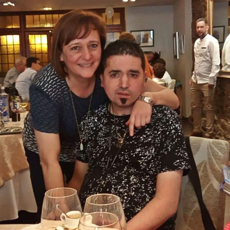 Belén López y su hijo Alejandro. | // L.O.