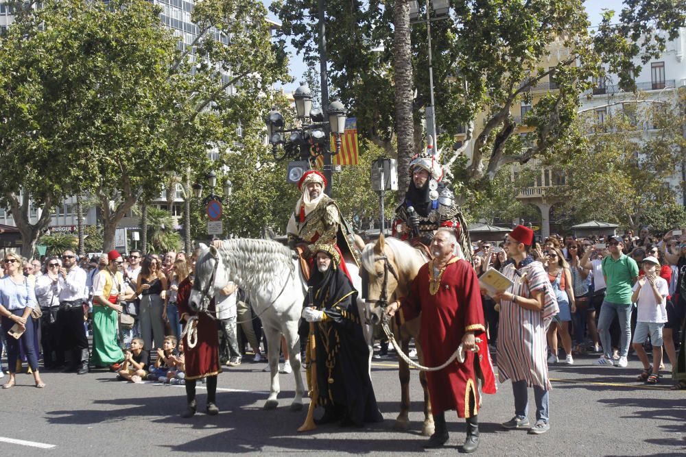 Alardo de Moros y Cristianos por el Nou d'Octubre