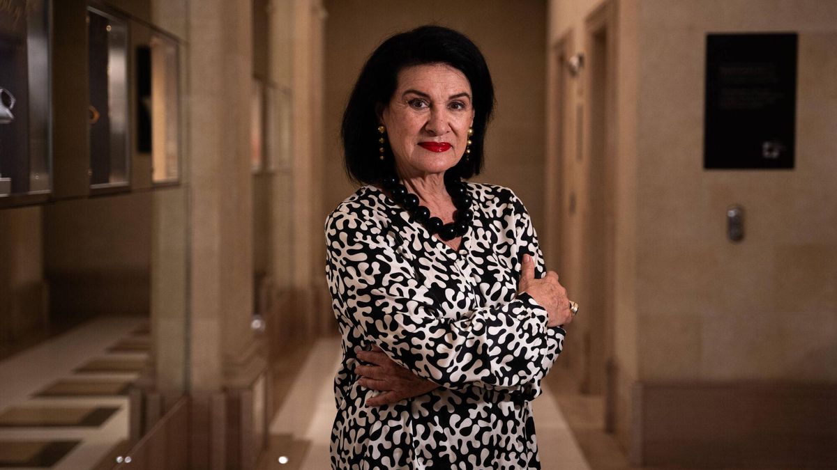 Paloma Picasso, hija de Pablo Picasso, fotografiada en el Hotel Majestic de Barcelona.