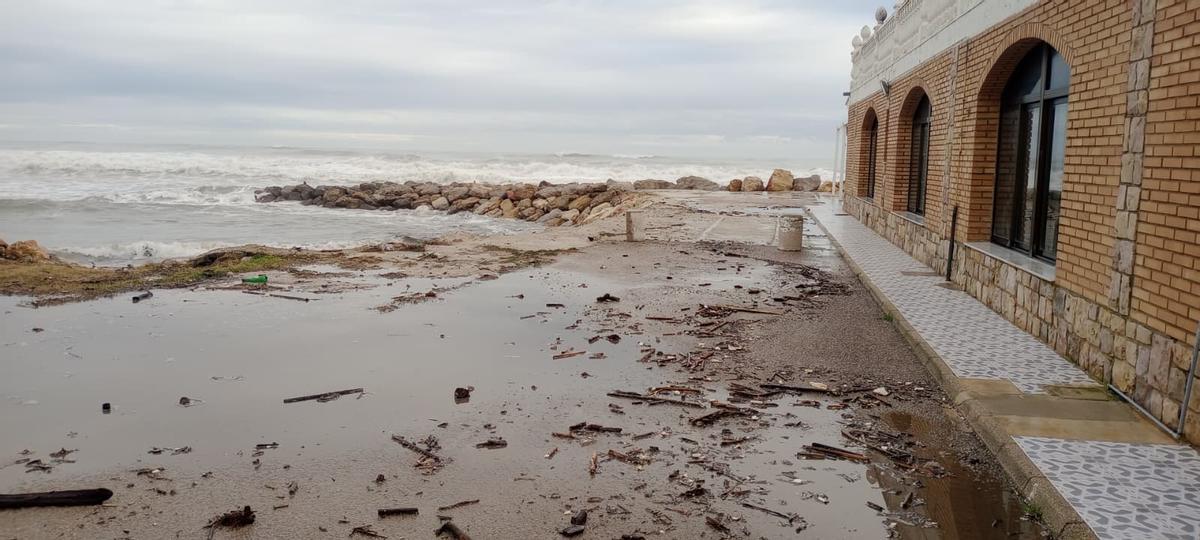 Las mejores imágenes del temporal de mar en Cullera