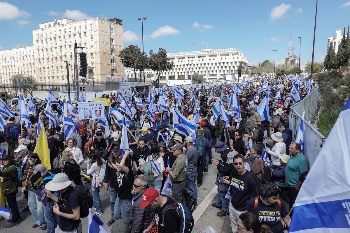 Archivo - Imagen de archivo de una protesta contra el Gobierno israelí para exigir la liberación de los rehenes secuestrados por Hamás.