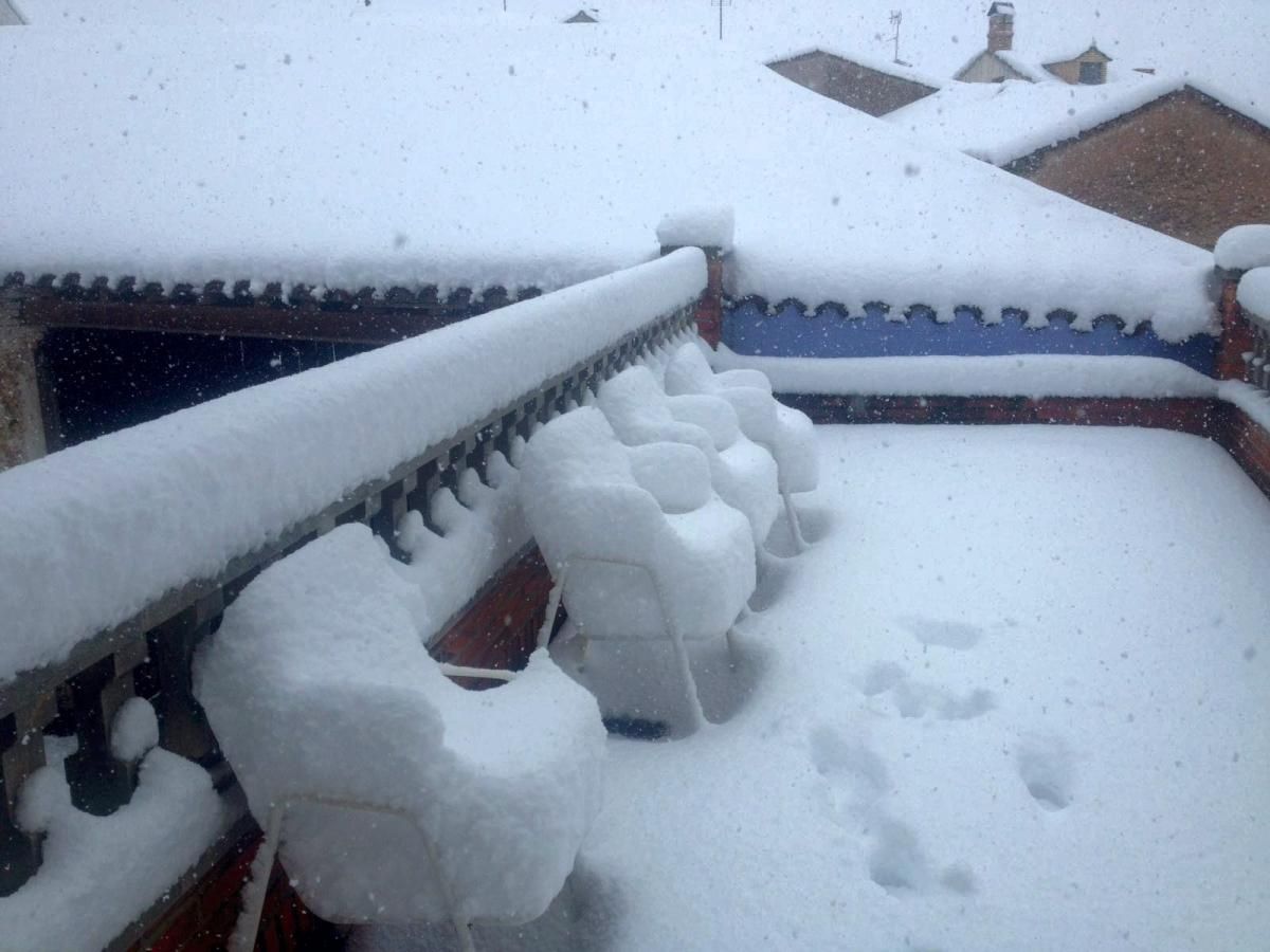 Imágenes de la espectacular nevada de hoy en Aragón