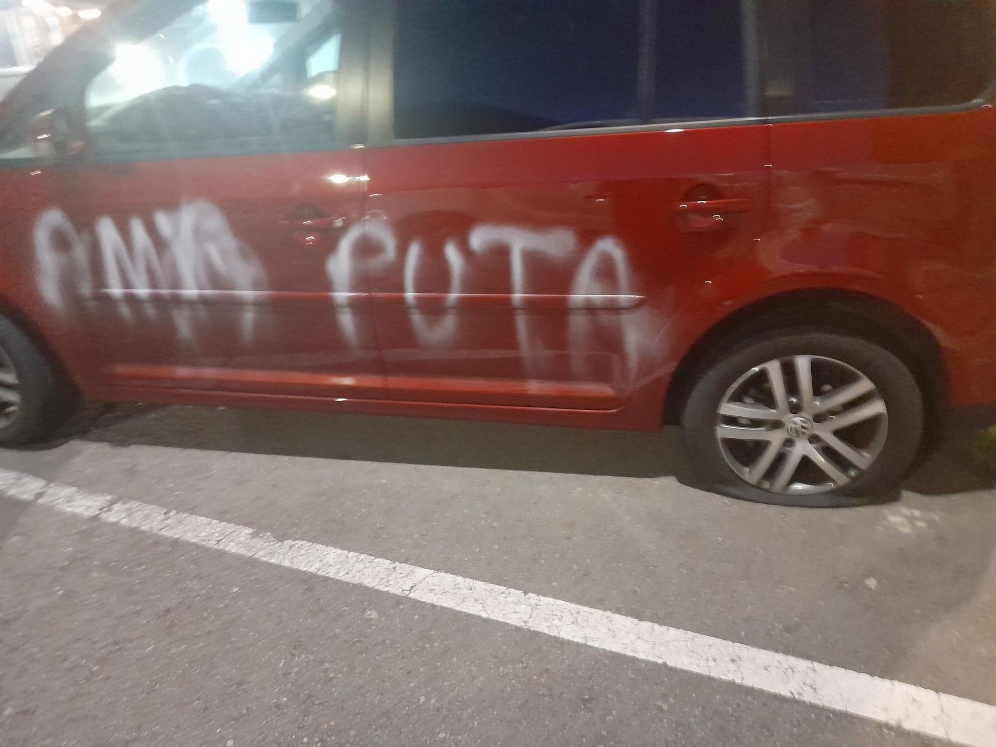 Estado en el que quedó el vehículo de la concejala de A Laracha