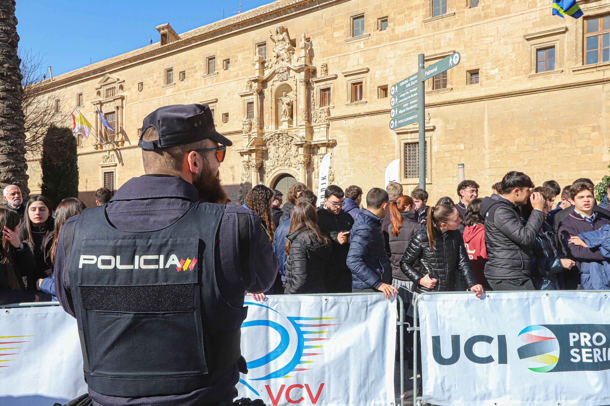 Salida de la 74 Vuelta Ciclista a la Comunidad Valenciana desde Orihuela