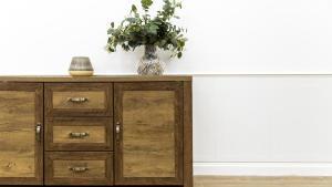 Descubre cómo limpiar tus muebles de madera de color oscuro de manera segura