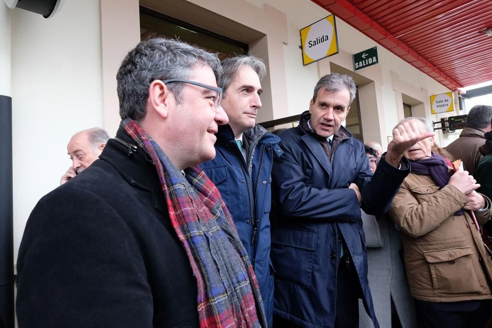 Los ministros Álvaro Nadal e Iñigo de la Serna, en Asturias