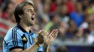 L’entrenador de la sub-21, Julen Lopetegui, es mostra tranquil hores abans de la final.