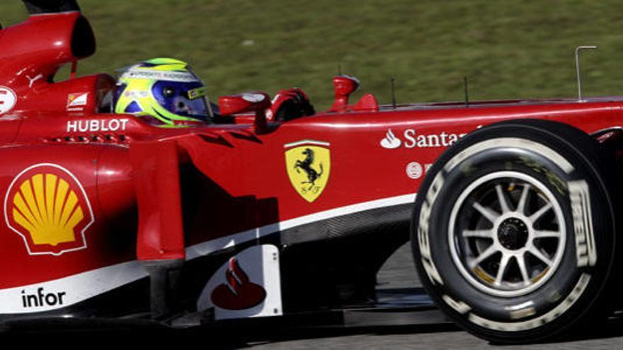 Massa pilotando el F138 en Jerez | EFE