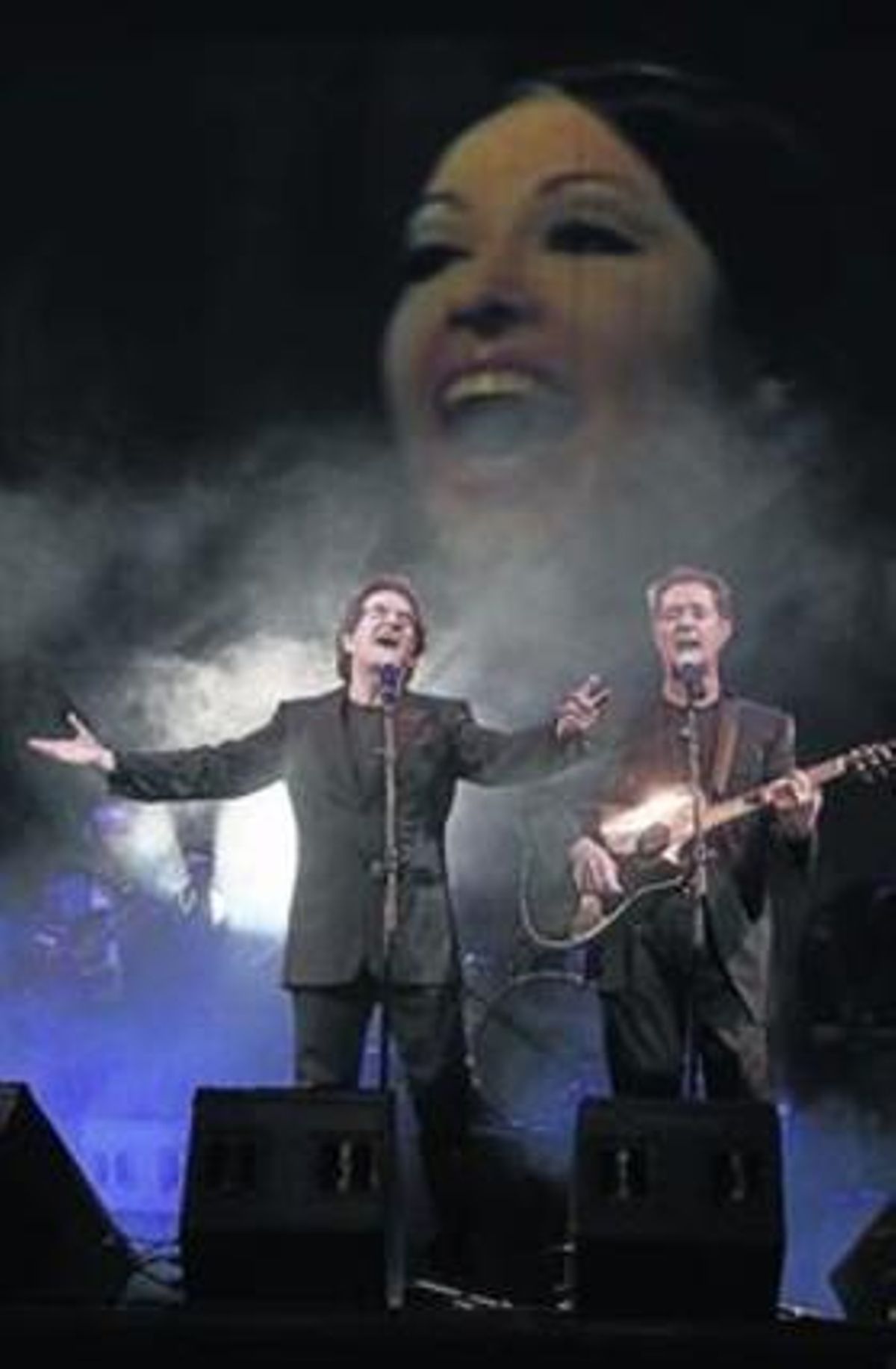 El Dúo Dinámico, en un concert al Coliseum. El Dúo Dinámico, en un concert al Coliseum.