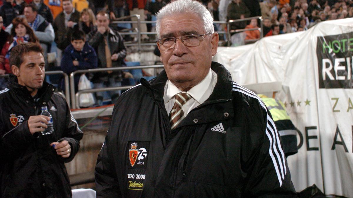 Manolo Villanova, durante un partido del Real Zaragoza en 2008.