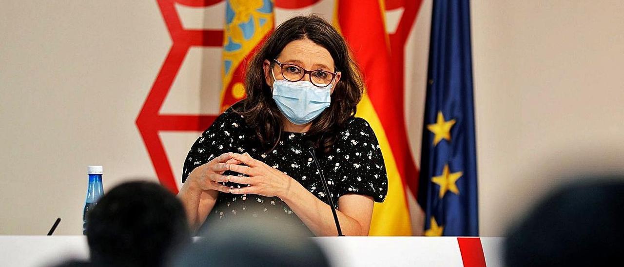 La vicepresidenta del Consell, Mónica Oltra, tras el pleno del Consell.