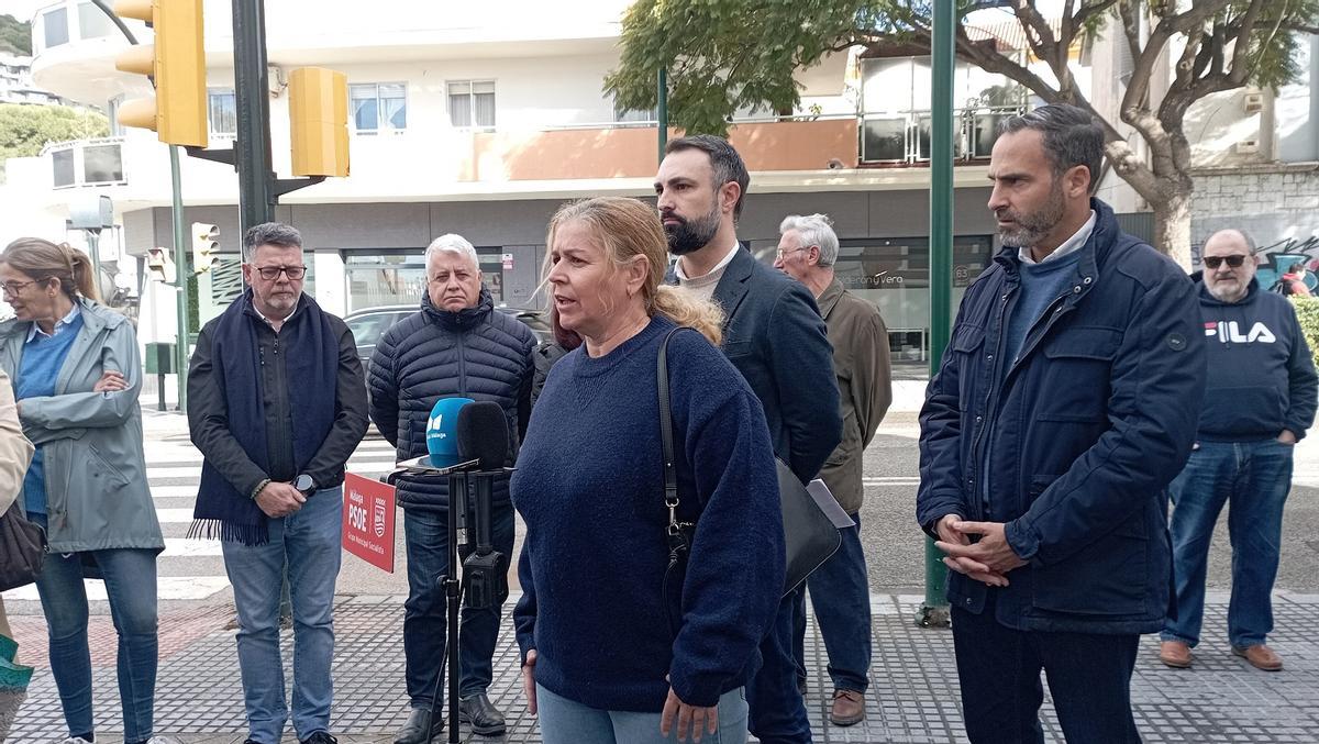 Gema Delgado, presidenta de la Asociación de Vecinos de Pedregalejo, mostró la oposición vecinal al posible derribo de la discoteca Bobby Logan.