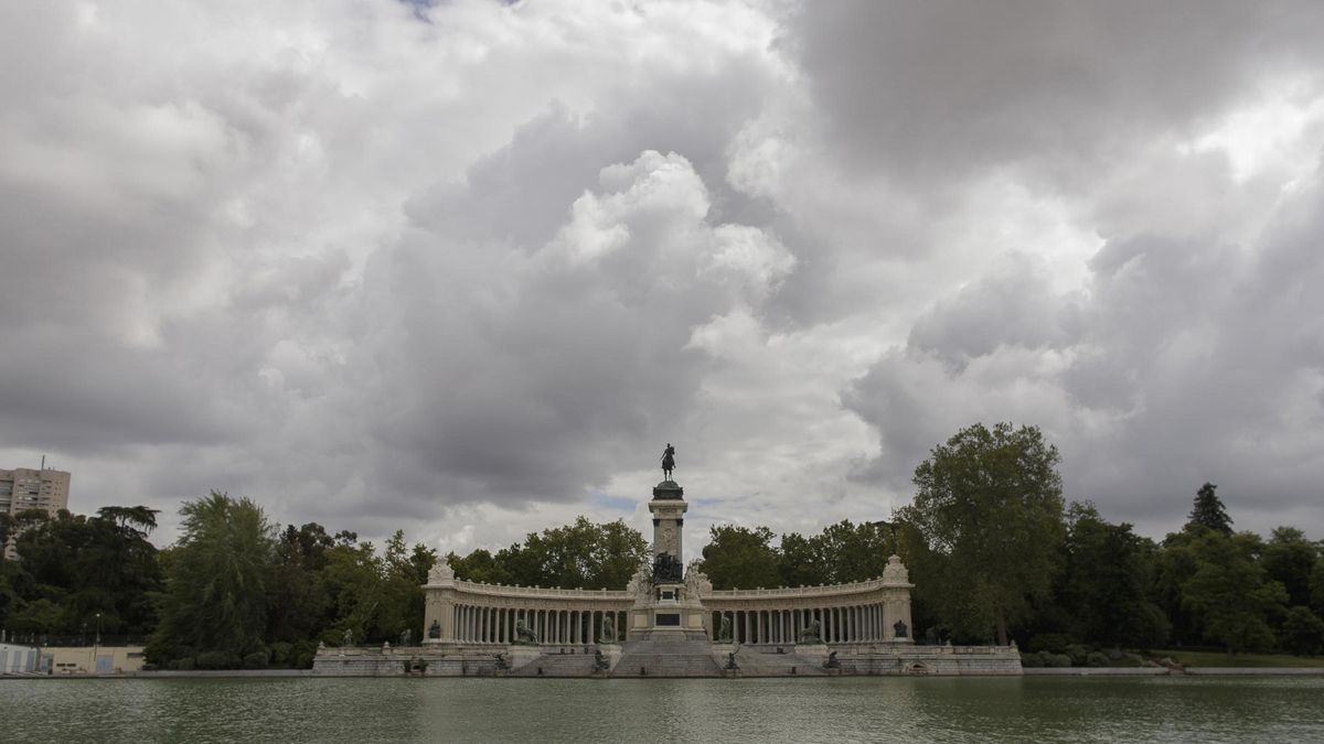 Archivo - Estanque de los Jardines de El Buen Retiro