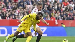 Vlachodimos frustra la gesta de Stuani y salva al Sevilla del desastre