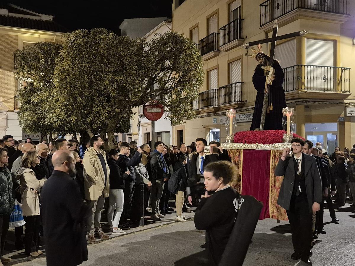 Jesús de las Necesidades preside el Viacrucis de la Cofradías de Cabra.
