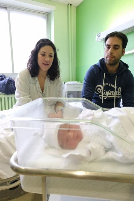 Mireia, primera niña nacida en Asturias en 2018