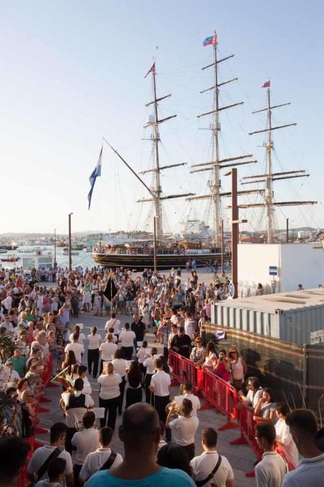 Dos cabos para la «estrella de la Mar»