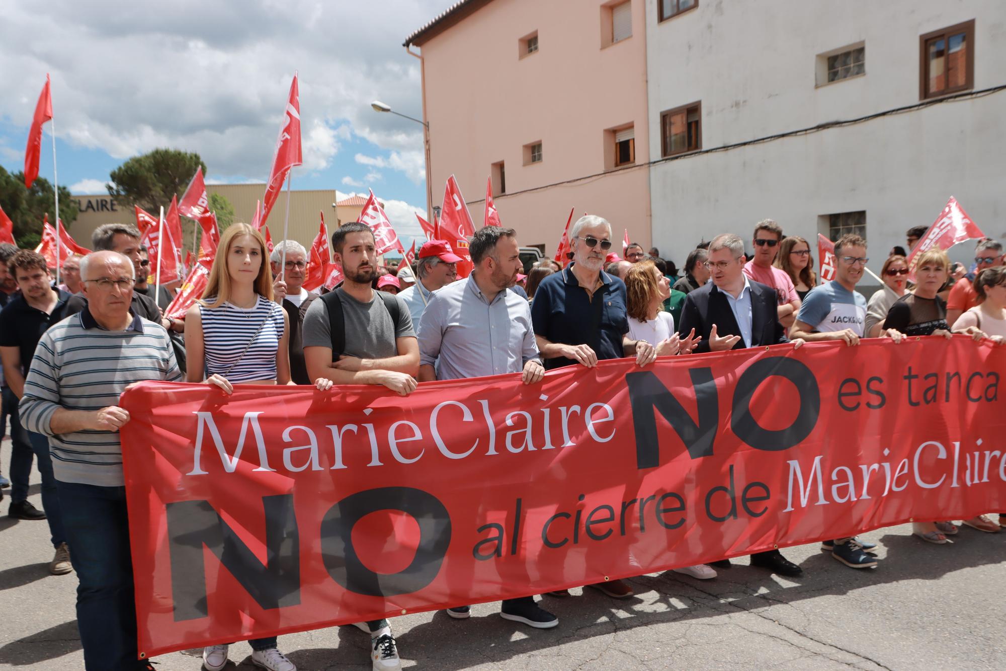 Galería de fotos: 2.000 personas claman por una solución ante el inminente cierre de Marie Claire