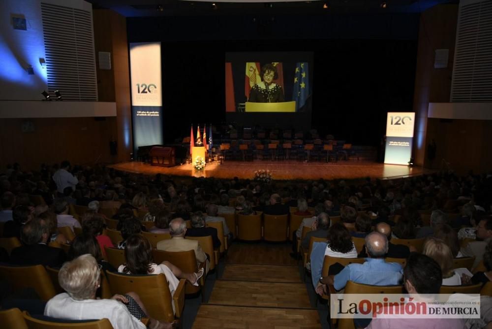 120 aniversario del Colegio de Médicos