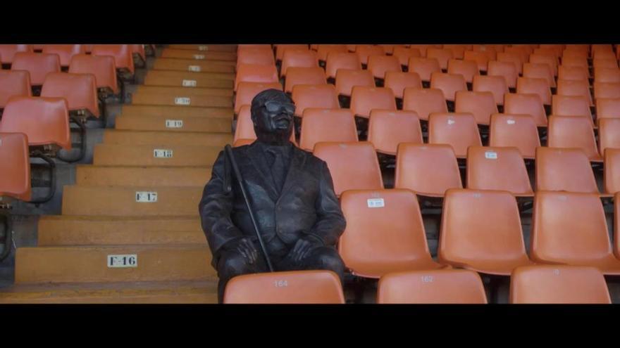 Una estatua de bronce homenajeará a la afición del Valencia CF