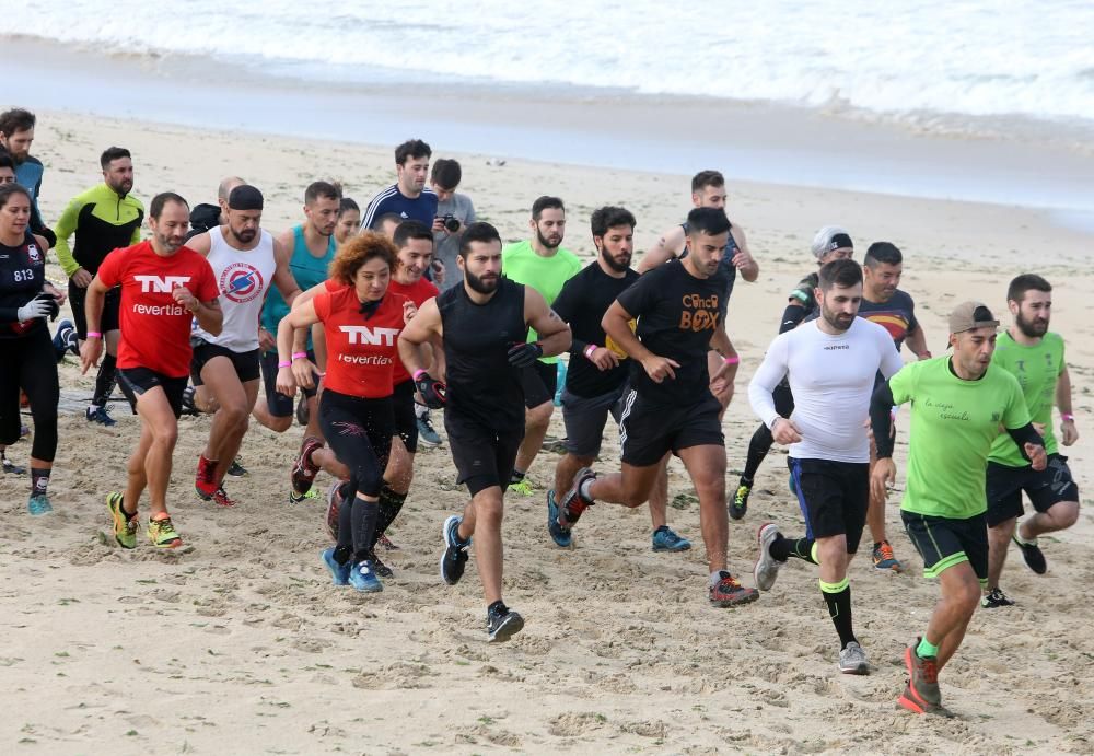 Alberto Dos Reis, del equipo Vengadores, el más rápido en completar el exigente desafío de obstáculos al que se enfrentaron cerca de dos mil personas.