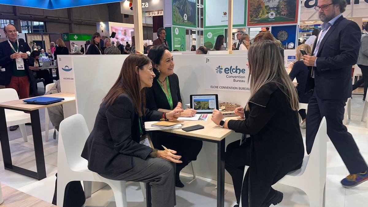 La concejala de Turismo, Irene Ruiz, en Barcelona en el Congreso Internacional