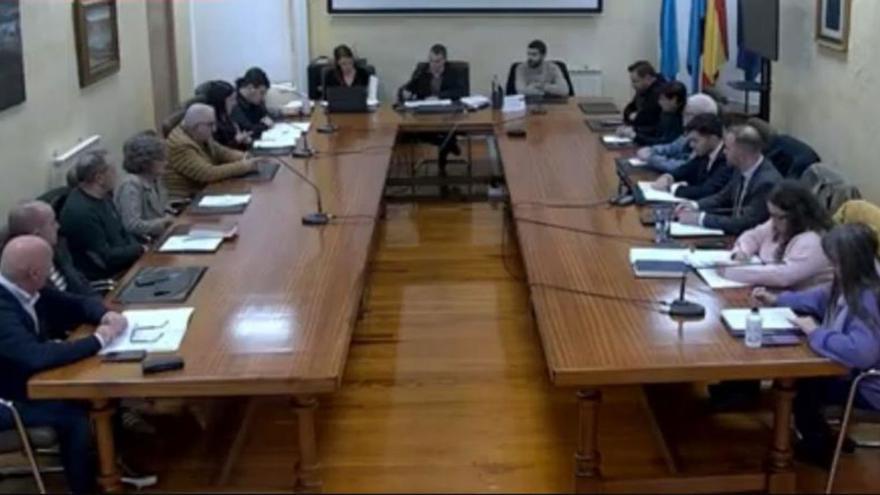 Un momento del Pleno ordinario de ayer en Corvera. | LNE