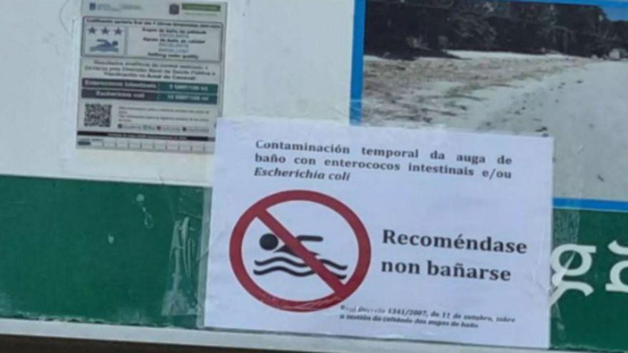 Sanidade detecta un vertido en la playa del Río da Ribeira y pide evitar el baño