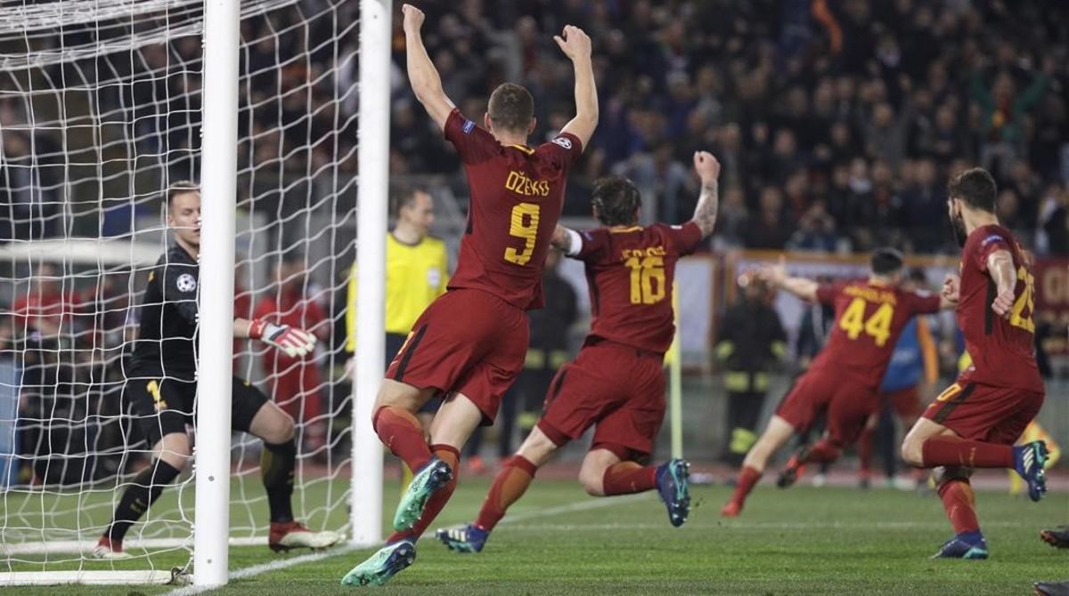 jdomenech42873268 roma players celebrate with teammate kostas manolas  second 180411192835