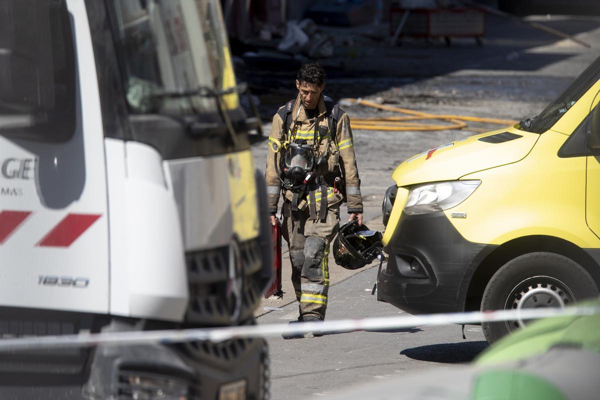 Gobierno de Murcia cifra en 13 los muertos en incendio del local de ocio Fonda Milagros Gobierno de Murcia cifra en 13 los muertos en incendio del local de ocio Fonda Milagros