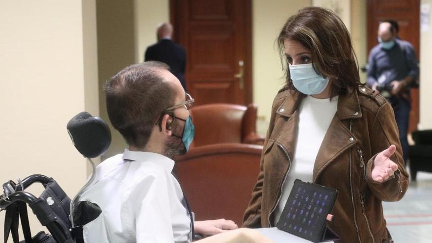 Adriana Lastra y Pablo Echenique.