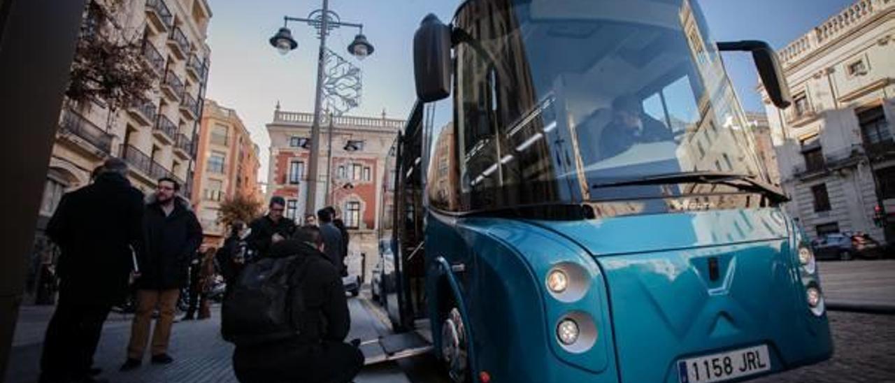 Imagen del autobús eléctrico que estuvo funcionando a modo de prueba durante varias semanas.