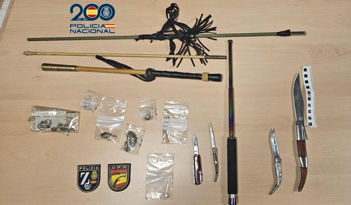 Material incautado durante la operación.