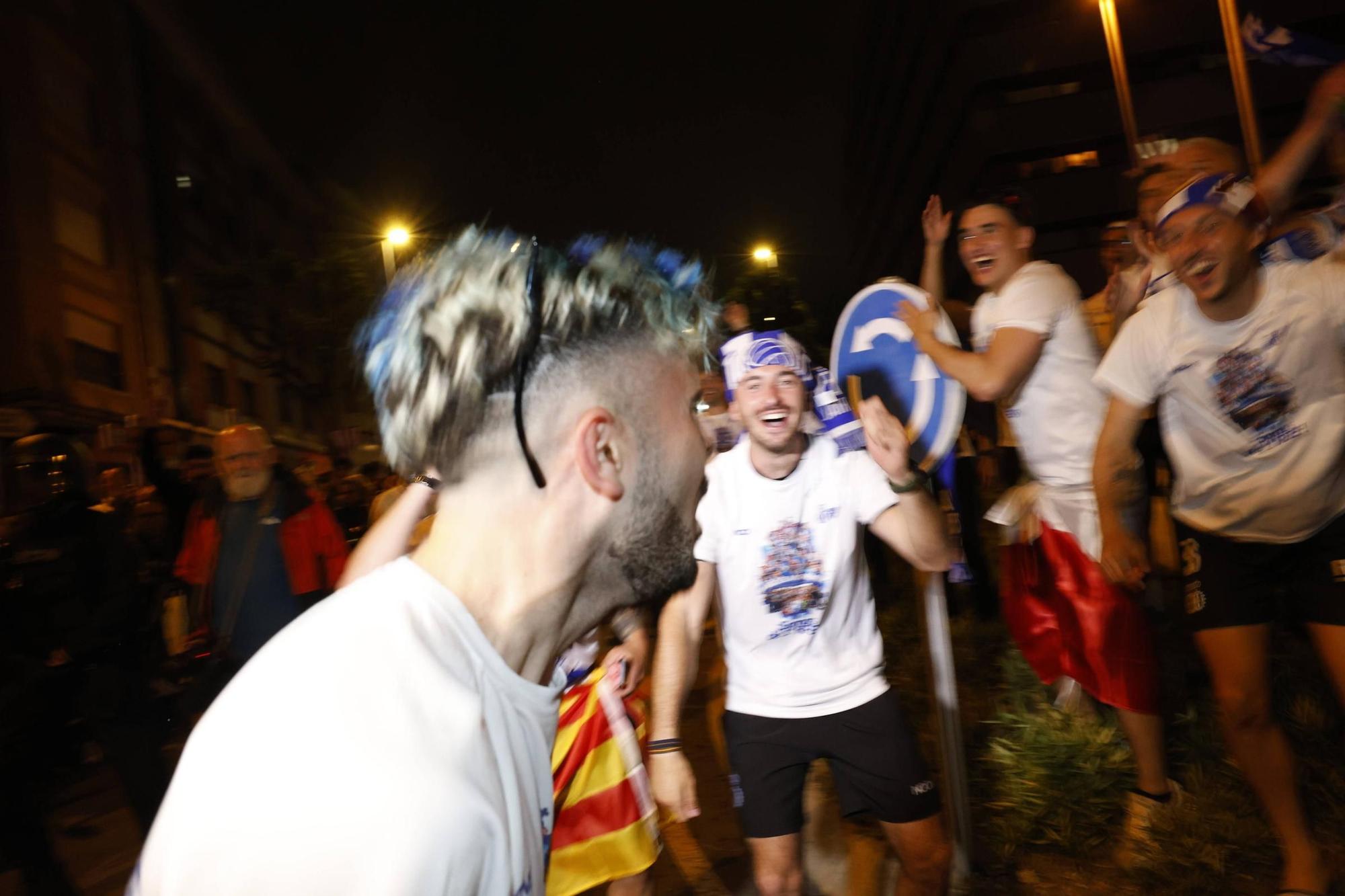 EN IMÁGENES: Locura en las calles de Avilés por el ascenso