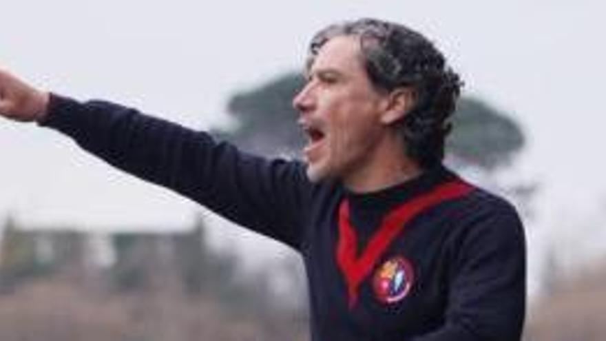 Raúl Garrido, técnico del Olot