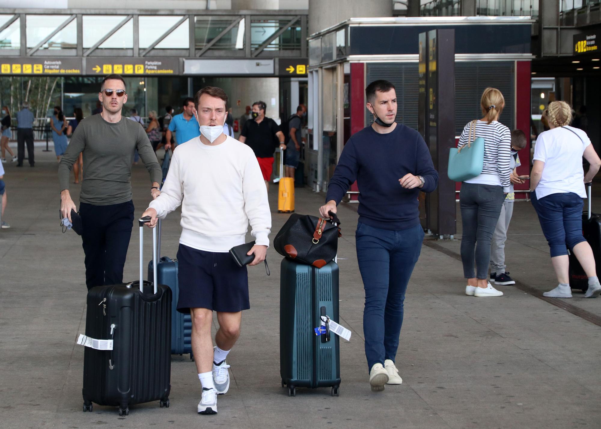 Llegada de turistas al aeropuerto de Málaga, el primer día de las vacaciones de verano de 2021