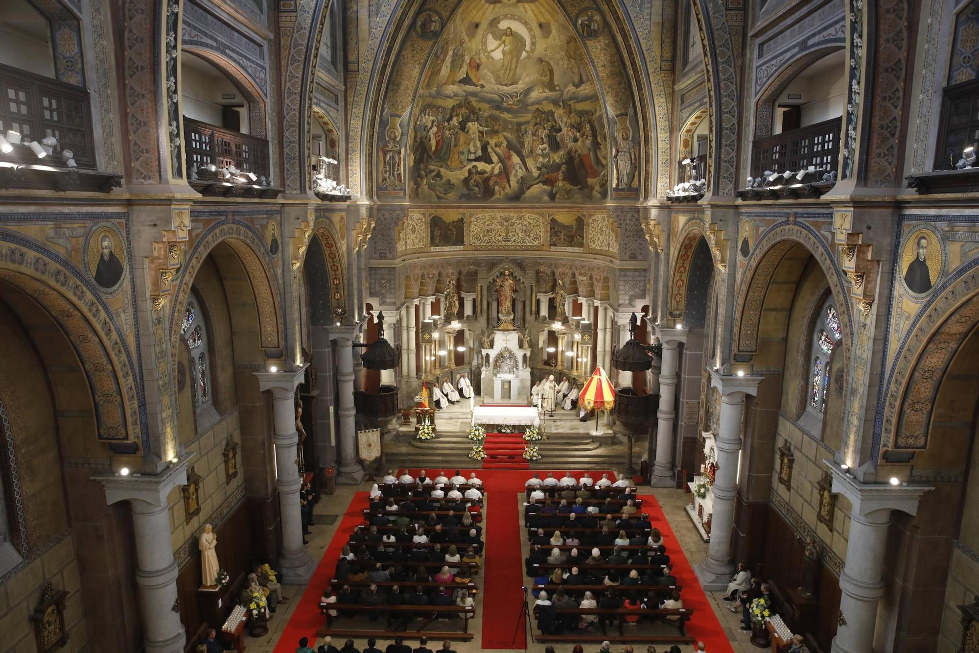 Así fue la celebración del centenario de la Basílica del Sagrado Corazón de Gijón (en imágenes)