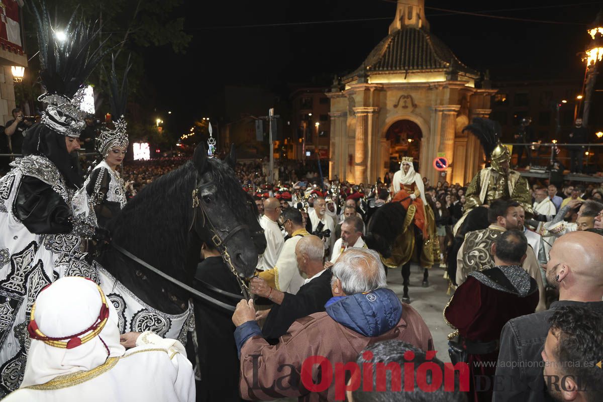 Fiestas de Caravaca: procesión del Baño (procesión, parlamento y baño de la Cruz)