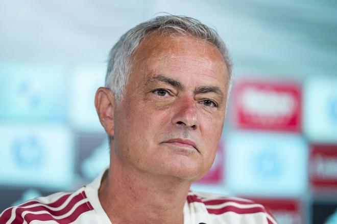 Siete bajas y seis caras nuevas en la primera convocatoria de José Mourinho en el Real Madrid