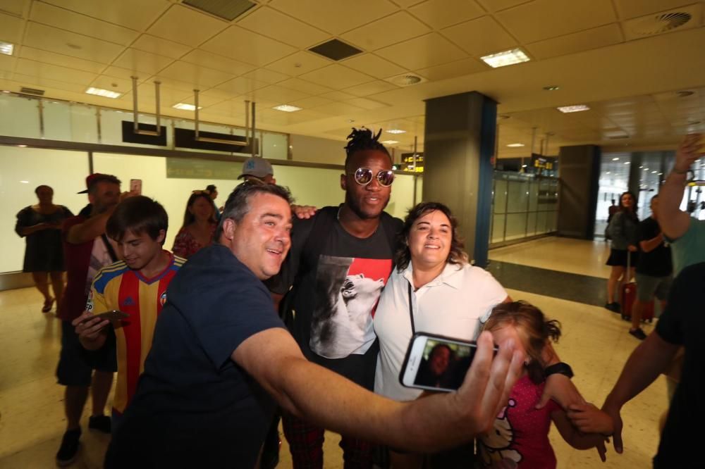 La llegada de Batshuayi, en imágenes