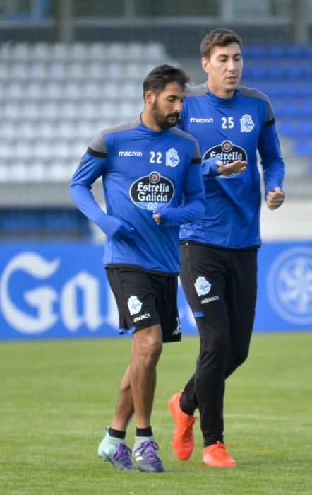 El Dépor entrena tras la derrota en Cornellá