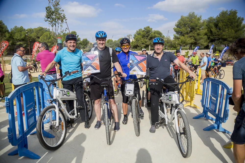 El municipio celebró este domingo el Día de la Bicicleta desde el parque de Foietes